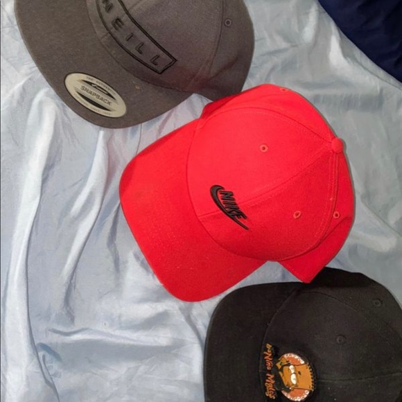 Hat - Picture 1 of 4